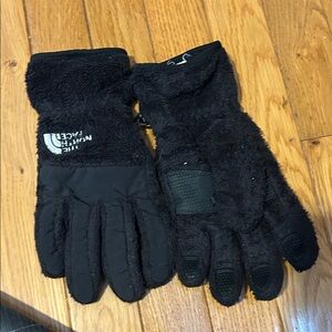 The North Face Black Insulated Gloves
